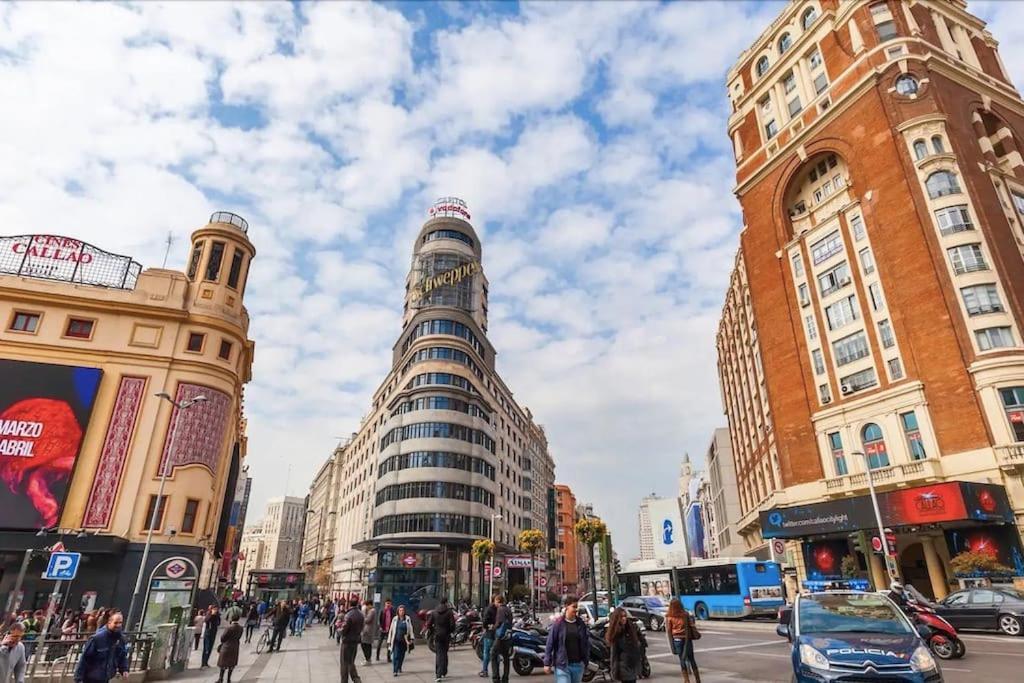 Apartments Plaza Callao Madrid Buitenkant foto